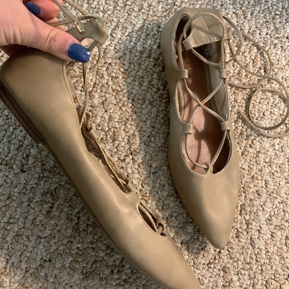 Beige/ Tan Old Navy Flats With Tie Detail - Picture 4 of 5